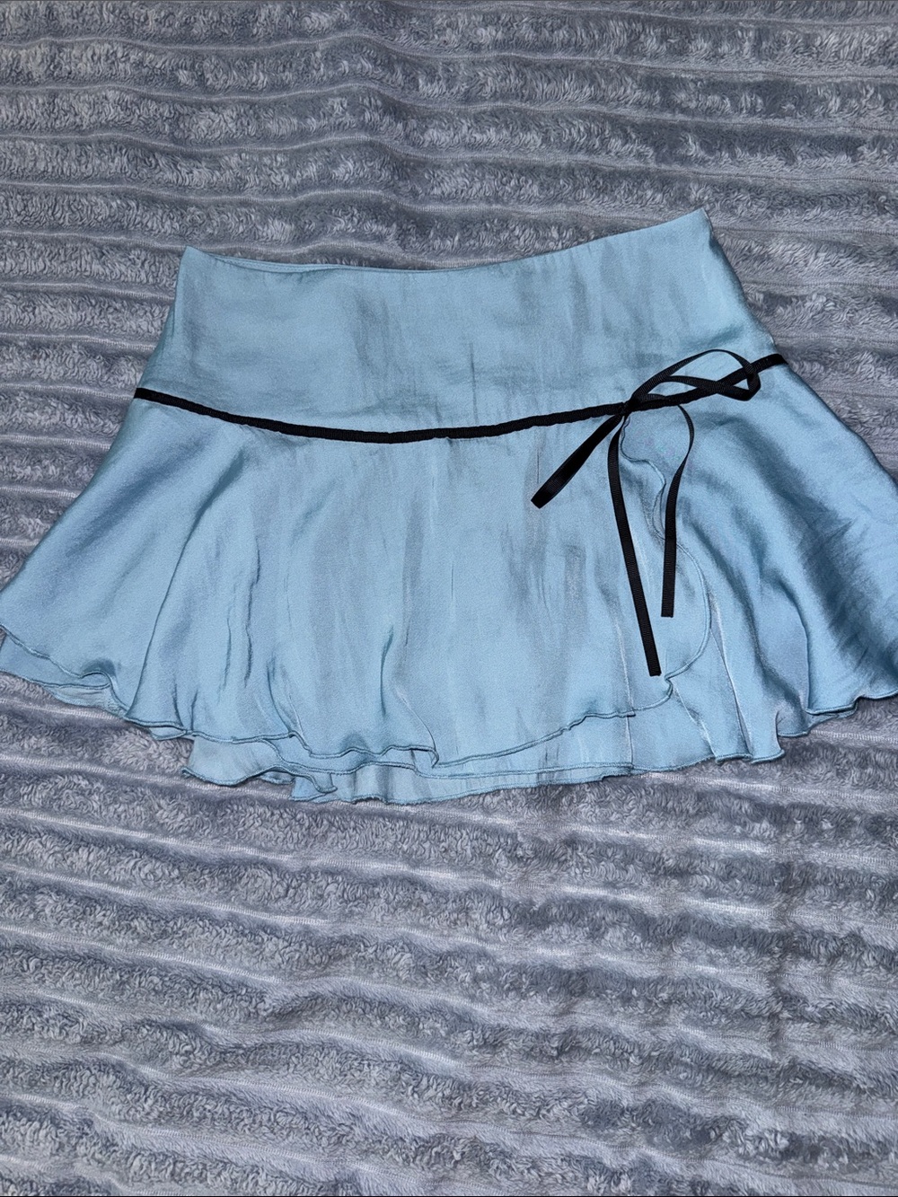 NWOT UO Kimchi Blue Light Blue Ruffle Mini Skirt with Black Bow Trim - Size XS